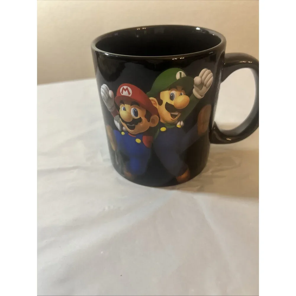 Official 2017 Nintendo Super Mario Bros. 11oz Tea Coffee Mug Cup